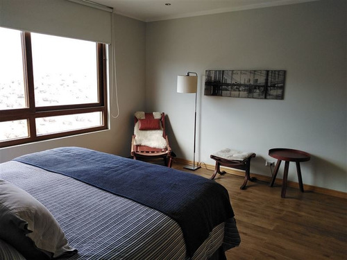 Casa En Venta De 5 Dorm. En Lo Barnechea
