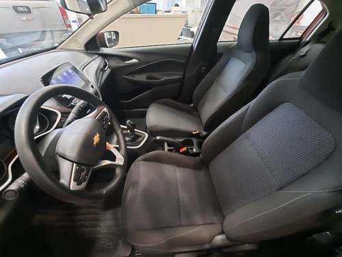 Imagen 10 de 25 de Chevrolet Onix Lt Tech 1.2 Manual Nq