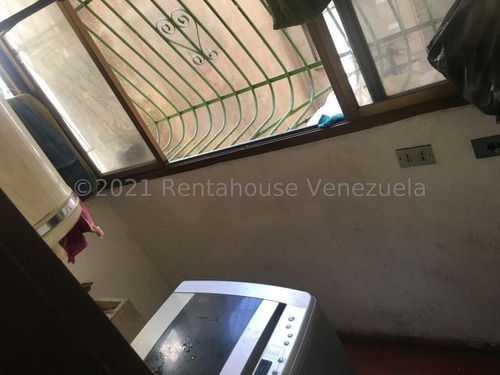 Imagen 4 de 9 de Apartamento En Venta Quinta Crespo Cod. Flex: 21-28128