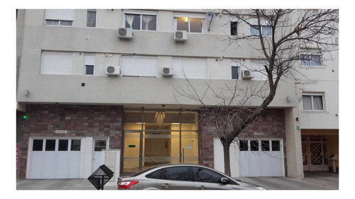 Imagen 1 de 2 de Cocheras En Venta - Caronti 39