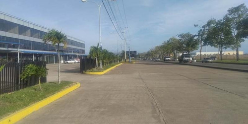 Imagen 4 de 9 de Oficina De 130 Mts2 P2 En Alquiler - C.e. Vista Norte - Av. Alirio Ugarte Pelayo (3477)