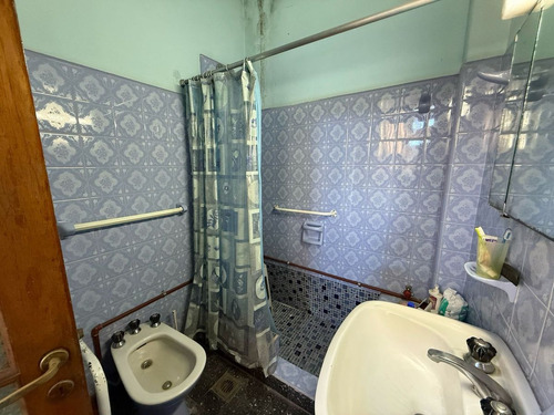 Ph 3 Ambientes En Primer Piso A Refaccionar