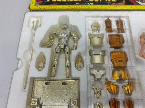Imagem 7 de 10 de Boneco Articulado Cavaleiros Do Zodiaco Poseidon Anos 90