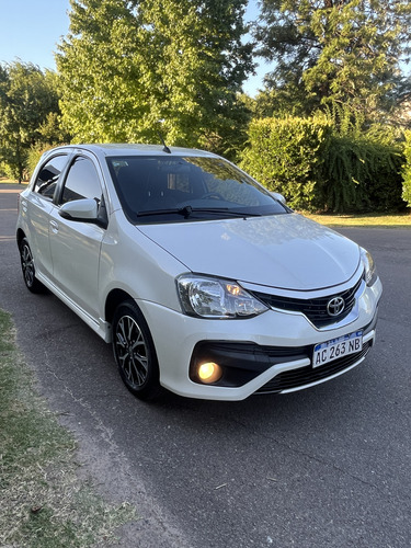 Toyota Etios 1.5 Platinum At