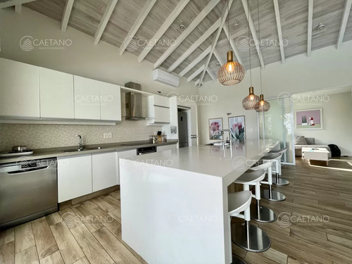 Venta De Casa De 4 Dormitorios En Laguna Del Sauce, Exclusivo Barrio Privado