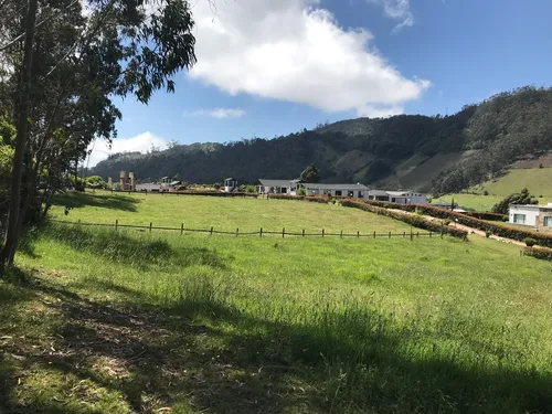 Espectacular Lote En Condominio En Zipacón, Cundinamarca. Con Extensas Áreas Sociales Ya Terminadas