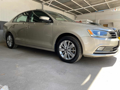 Imagen 3 de 14 de Volkswagen Jetta 2015 2.5 Comfortline Mt At