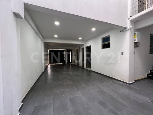 Renta De Local En Av 5 Mz 26 Lt 90 No. 92, Col Modelo, Nezahualcóyotl.