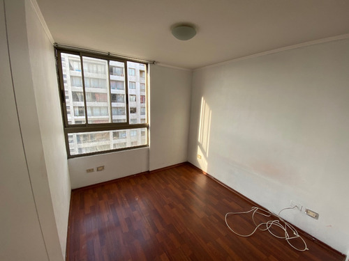 Departamento 2d + 1b Y Estacionamiento Metro Parque Almagro