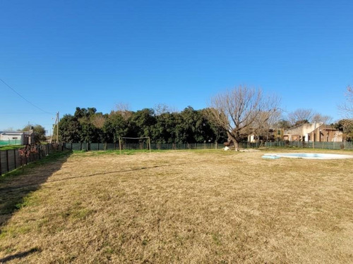 Imagen 8 de 20 de Casa Quinta Con Pileta En Antelo, Excelente Lote De 40x40 En Esquina (derechos Posesorios)