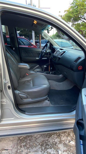 Toyota Hilux 3.0 Srv 4x4 At 2012