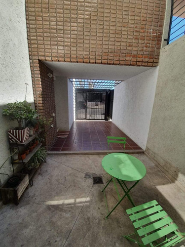 Bº Observatorio - S/paso De Los Andes - Dúplex - Escritura