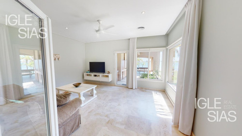 Casa En Venta Y Alquiler Al Lago En El Golf, Nordelta