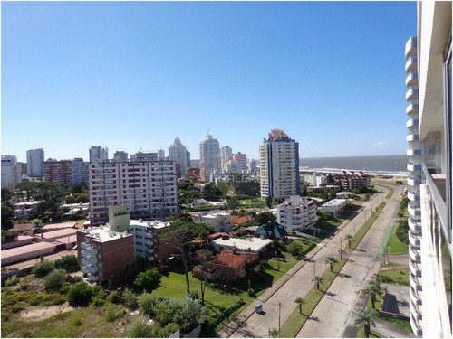 Imagen 10 de 30 de Excelente Opción!!! Venta De Apartamento En Punta Del Este, Con Muy Buena Vista, Muy Soleado.