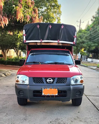 Nissan D22 Np300 2.4 4x2 Estaca 2013