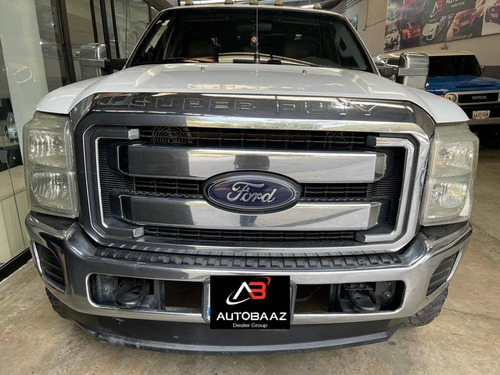 Imagen 2 de 7 de Ford F-350 Super Dutty Plataforma 4x4