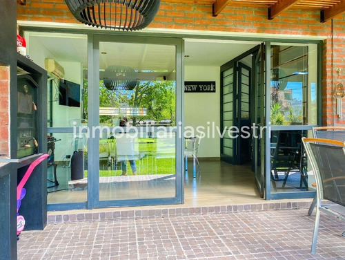 Imagen 22 de 25 de 465 Y 26 City Bell - Casa De 4 Dormitorios En Venta