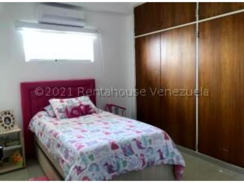 #25-24641 Hermoso Pent House En Terrazas Del Avila