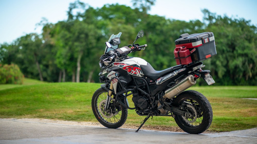 Motocicleta Doble Propósito Bmw 800cc Equipada
