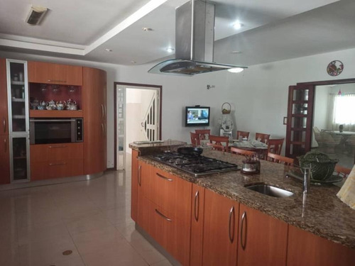 Imagen 5 de 16 de Gabriel Rivas Vende Casa En Urb. Guaparo Valencia Cod: Lemc-442