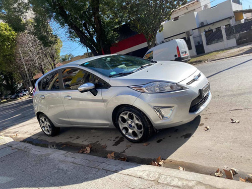 Imagen 5 de 18 de Ford Fiesta Kd Kinetic Titanium
