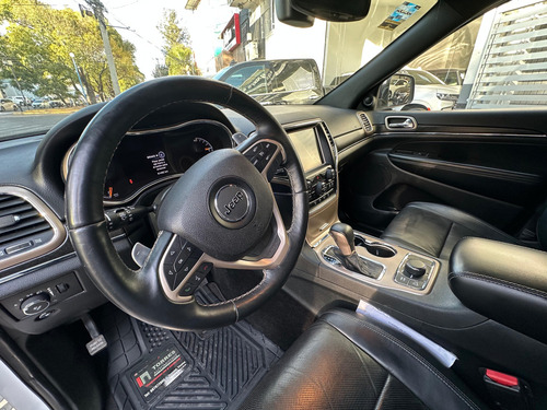 Jeep Grand Cherokee 5.7 Limited Lujo 4x4 At