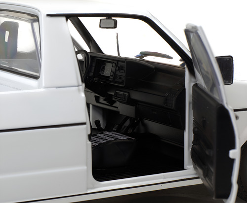 Miniatura Volkswagen Caddy Mk1 1982 Branco 1:18 Solido