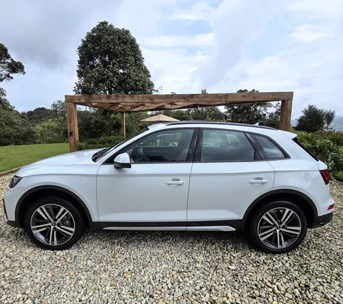 2.0 Mild-hybrid / Único Dueño / Como Nueva