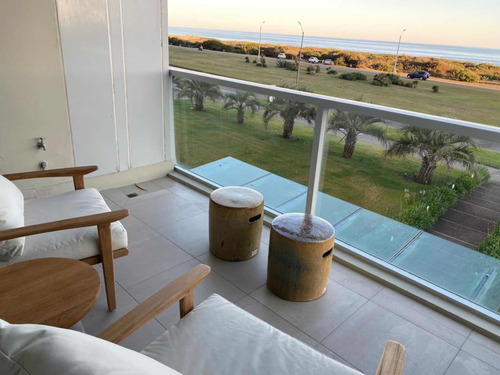 Imagen 25 de 27 de A. Alquiler Temporario. Departamento Le Parc Punta Del Este, Frente Al Mar Playa Brava Parada 8 .