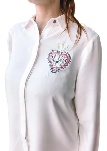 Camisa amplia y bordada hotsell