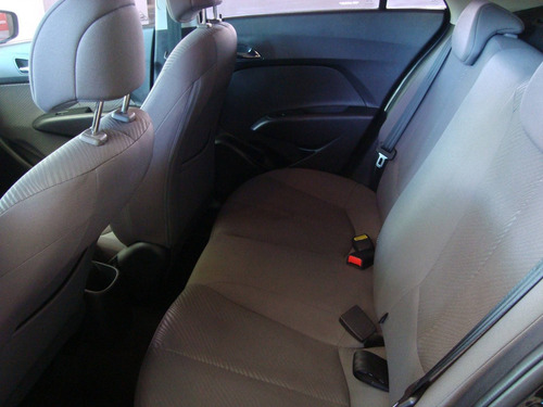 Hyundai Hb20s 1.6 Comfort Plus 16v Flex 4p Manual