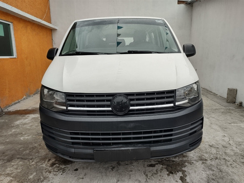 Imagen 3 de 15 de Volkswagen Transporter 2017 2.0 Pasajeros Mt 102 Hp