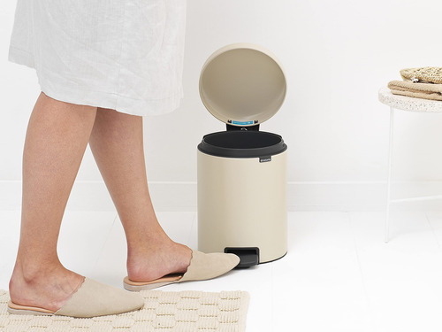 Bote De Basura Brabantia New Icon Step De 5 Litros, Color Be