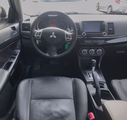 Imagem 10 de 25 de Mitsubishi Lancer 2.0 Automático Prata Ano 2014