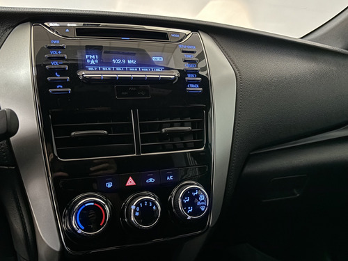Toyota Yaris 1.3 16V FLEX XL MULTIDRIVE