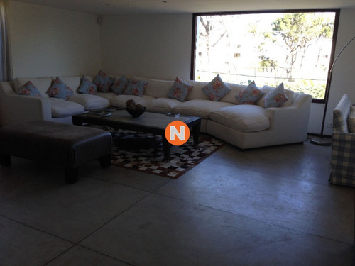 Casa En Venta, Rincón Del Indio, Punta Del Este, 4 Dormitorios.- Ref: 208745