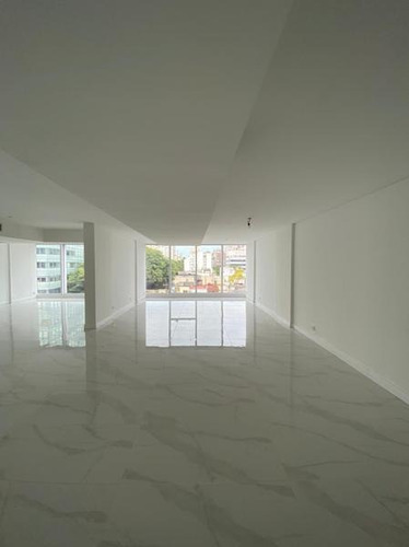 Imagen 11 de 17 de Con Renta Av. Libertador 6000 Esq Jurmamento 140 M2 1 Cocheras