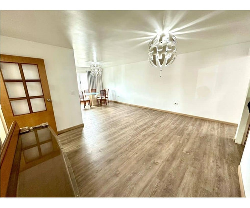 Venta De Bello Apartamento En El Paraiso