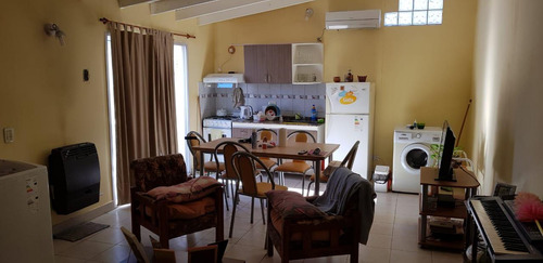 Casa En Venta - 3 Dormitorios 2 Baños - 300mts2 - San Luis