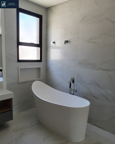 Imagem 18 de 25 de Casa De Alto Padrão! Fino Acabamento, Localização Privilegiada! - Ca00084 - 67630243