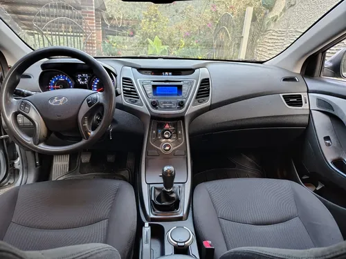 Hyundai Elantra 1.6l