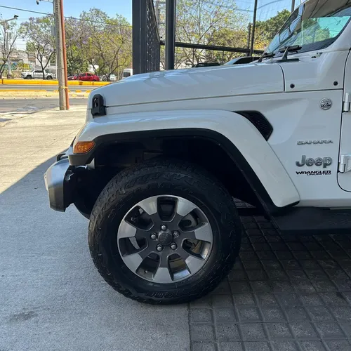 Jeep Wrangler JEEP SAHARA WRANGLER UNLIMITED