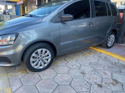 Imagen 4 de 13 de Volkswagen Suran 2015 1.6 Comfortline 101cv Ab