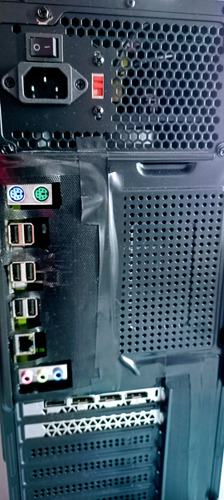 Servidor Intel Xeon E5 2650v4 16gb Ram 700gb (Usado)