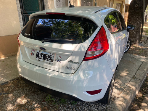 Ford Fiesta Kinetic 1.6 Design 120cv Titanium