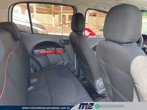 Imagem 9 de 9 de Fiat Uno Sporting 1.4 Evo Fire Flex 8v 4p Flex 2014