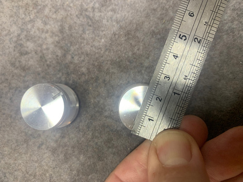 Knobs Gradiente Antigos Modelo St - Kit Com 5 Peças Aluminio (Usado)