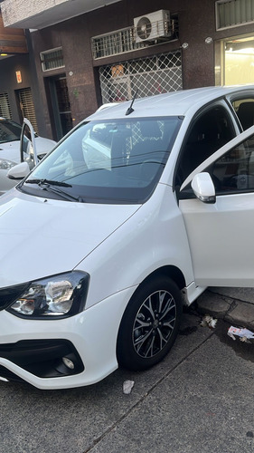 Toyota Etios 1.5 Xls Mt6