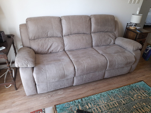 Sofa Recliner 3 Cuerpos Beige Simil Cuero Carpincho