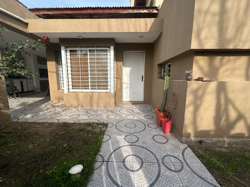 Casa 3 Dormitorios Ibarlucea - Pileta- Cochera
